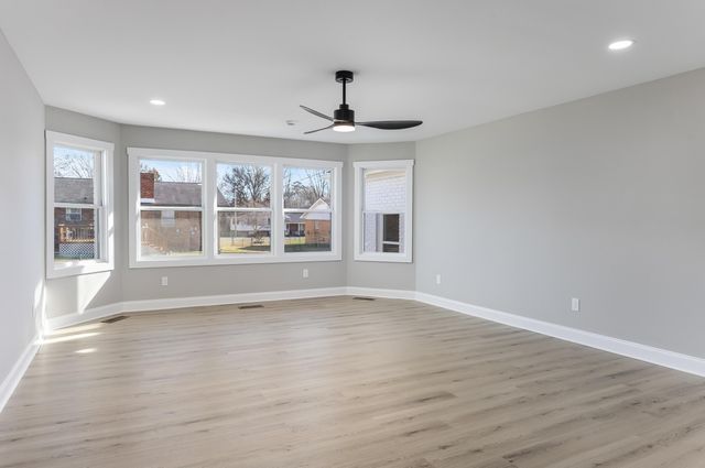 7316 Midfield Drive, Chattanooga, TN 37421