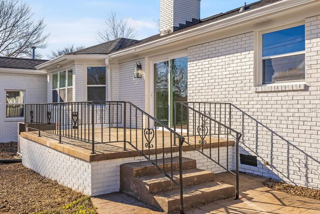 7316 Midfield Drive, Chattanooga, TN 37421