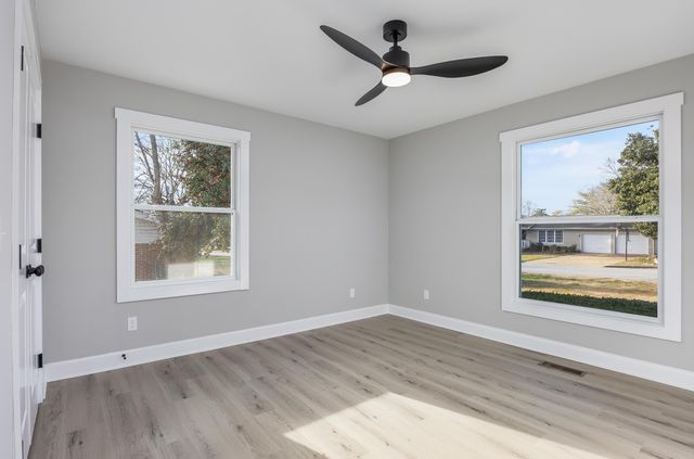 7316 Midfield Drive, Chattanooga, TN 37421