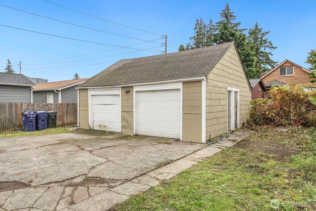 1408 1410 S 39th Street, Tacoma, WA 98418