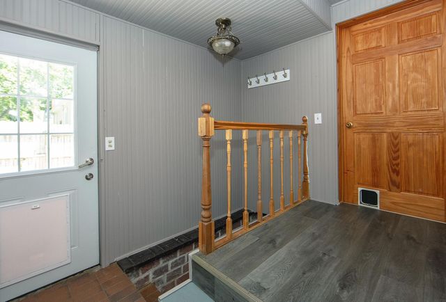 1043 Independence Avenue, Waterloo, IA 50703