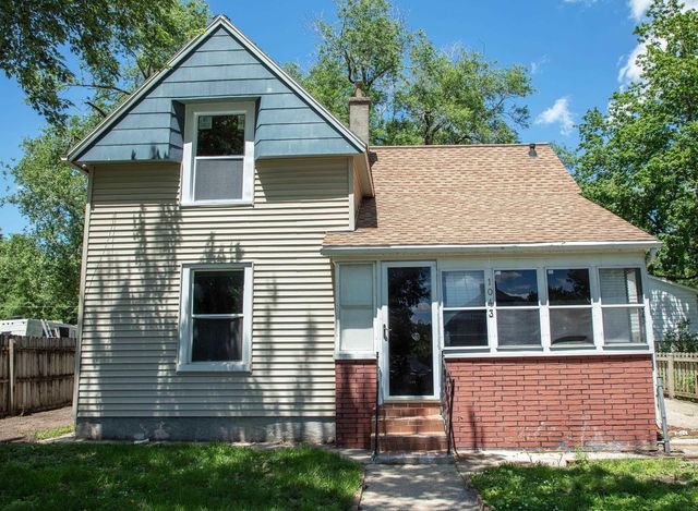 1043 Independence Avenue, Waterloo, IA 50703