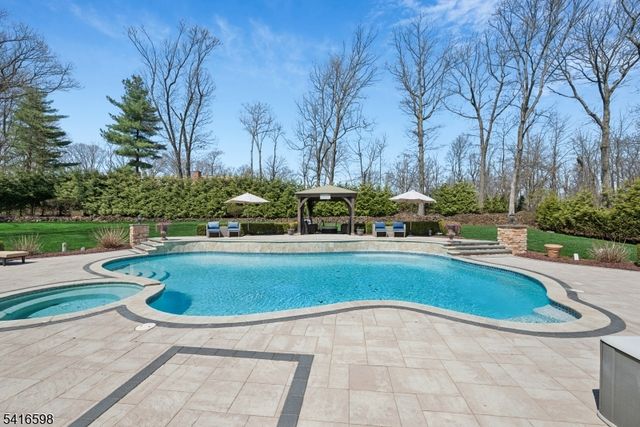 55 DEER RUN, Watchung Boro, NJ 07069