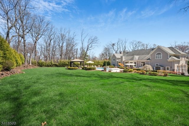 55 DEER RUN, Watchung Boro, NJ 07069