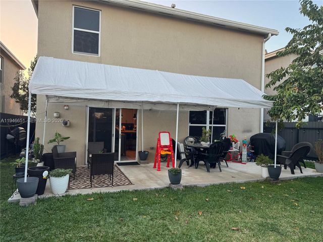 531 NE 6th Place, Florida City, FL 33034