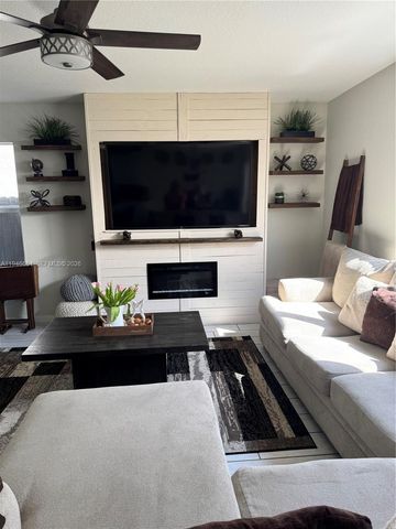 531 NE 6th Place, Florida City, FL 33034