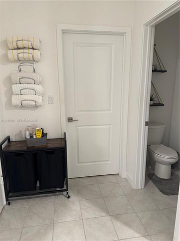 531 NE 6th Place, Florida City, FL 33034
