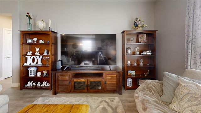 1624 Omaha Drive, Granbury, TX 76049