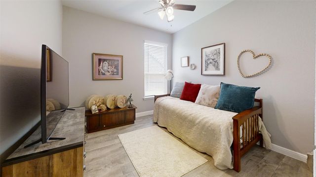1624 Omaha Drive, Granbury, TX 76049