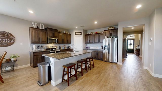 1624 Omaha Drive, Granbury, TX 76049