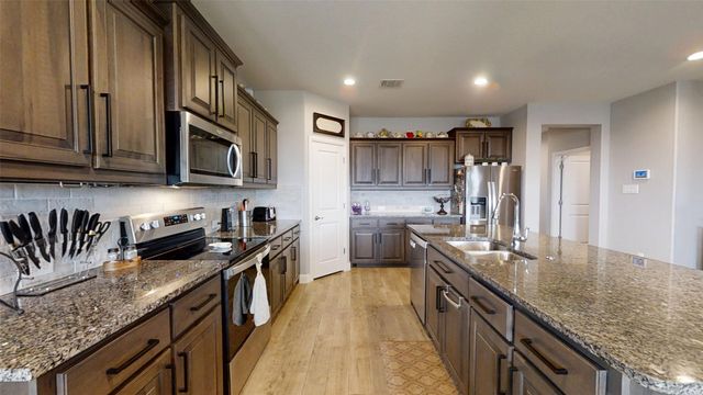 1624 Omaha Drive, Granbury, TX 76049
