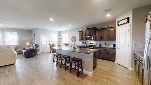 1624 Omaha Drive, Granbury, TX 76049