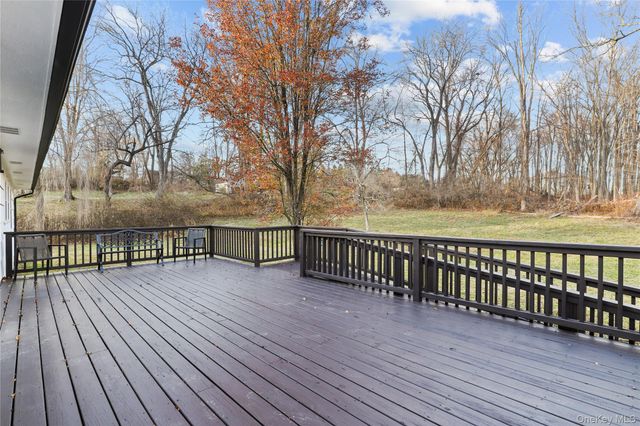 9 Seven Oaks Lane, Brewster, NY 10509