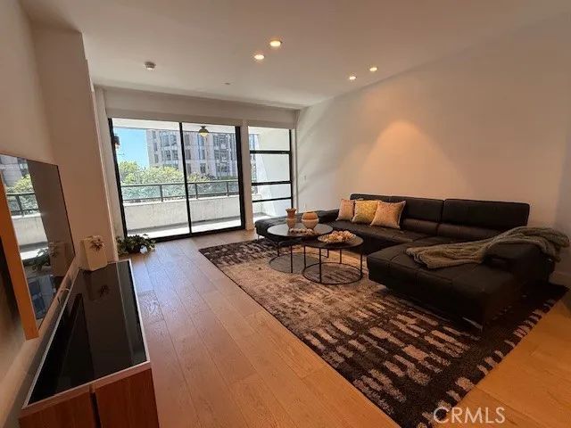 10777 Wilshire 310, Los Angeles, CA 90024
