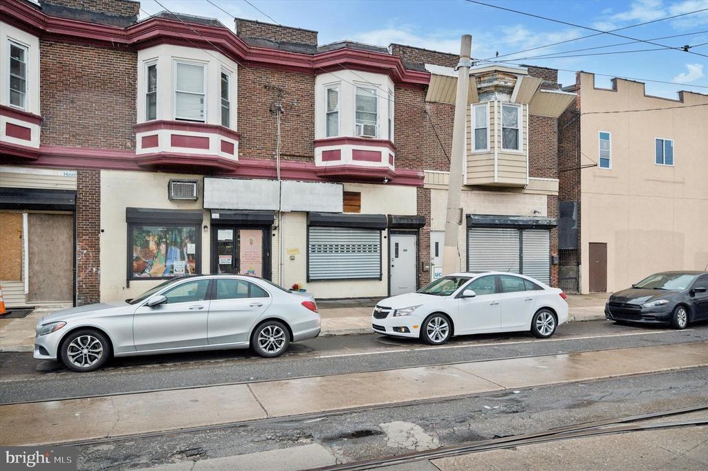 1333 S 49TH STREET, Philadelphia, PA 19143