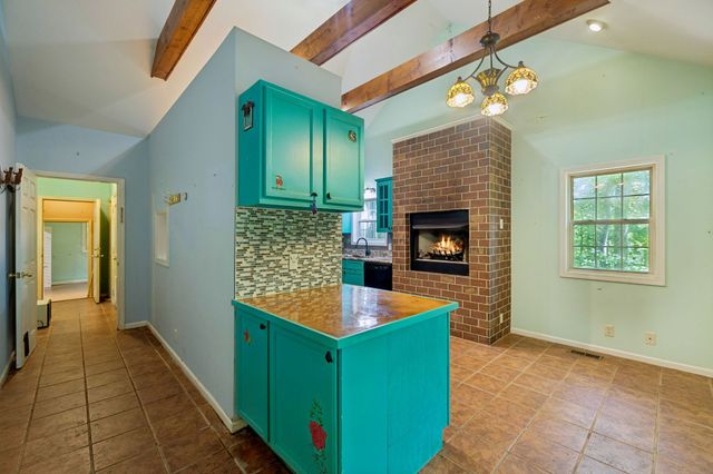 107 Timber Run Trl, Pegram, TN 37143