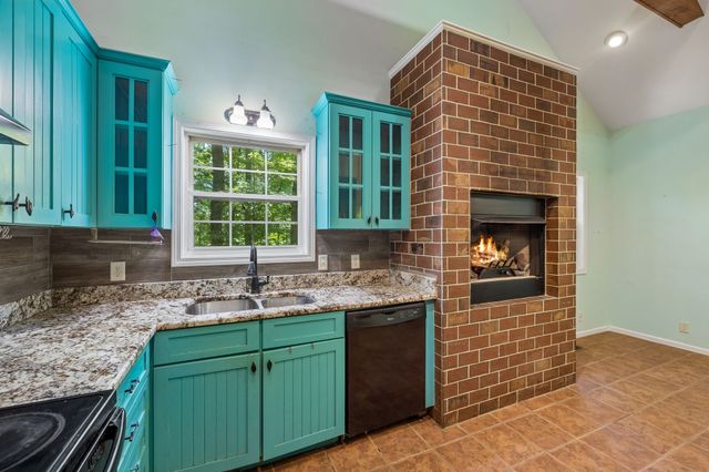 107 Timber Run Trl, Pegram, TN 37143