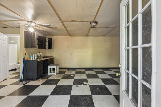 107 Timber Run Trl, Pegram, TN 37143