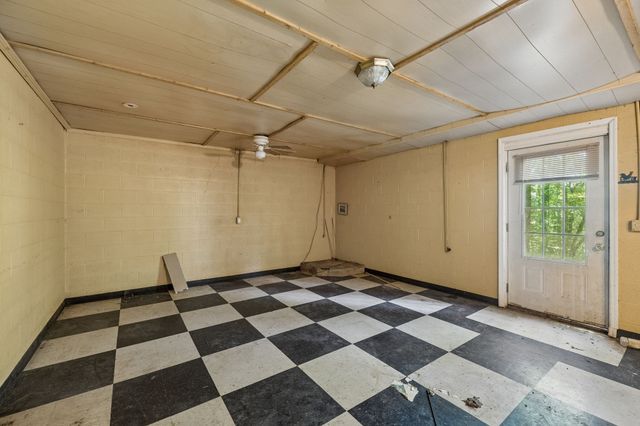 107 Timber Run Trl, Pegram, TN 37143