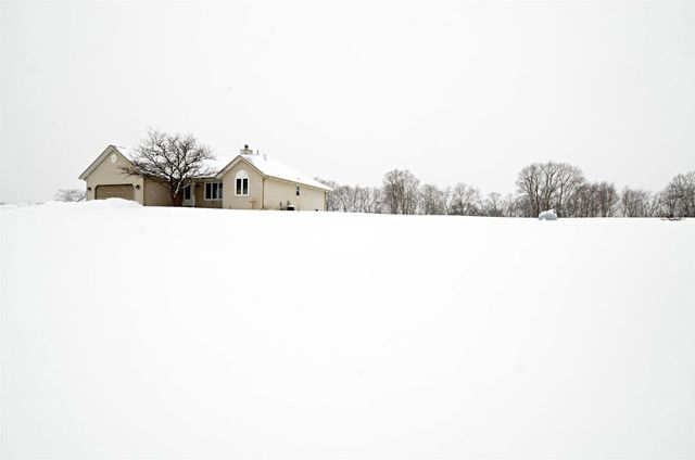 N3947 Cushman Road, Helenville, WI 53137