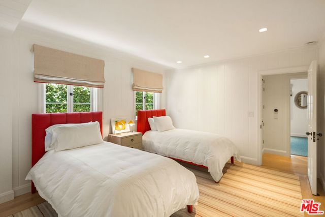 8836 Evanview Drive, West Hollywood, CA 90069
