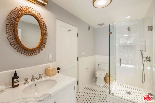 8836 Evanview Drive, West Hollywood, CA 90069