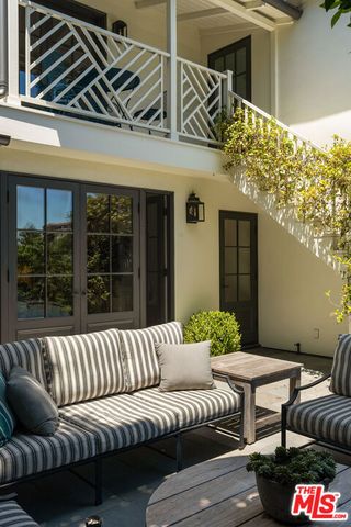 8836 Evanview Drive, West Hollywood, CA 90069