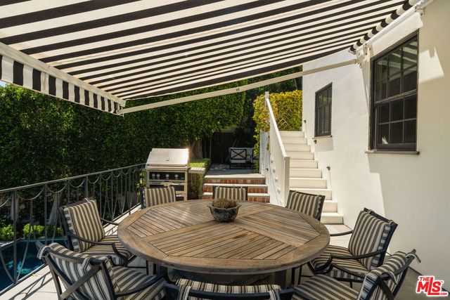 8836 Evanview Drive, West Hollywood, CA 90069