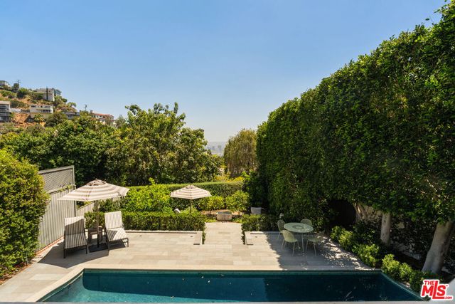 8836 Evanview Drive, West Hollywood, CA 90069