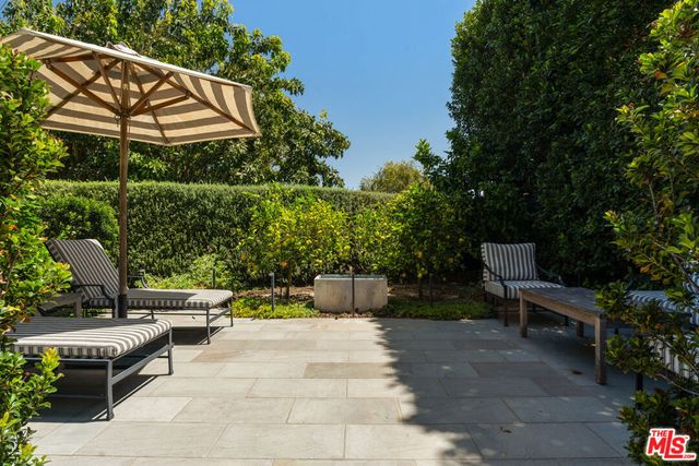 8836 Evanview Drive, West Hollywood, CA 90069