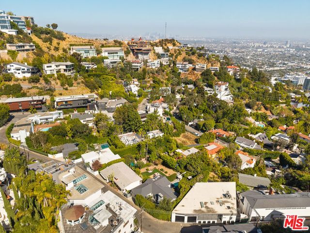 8836 Evanview Drive, West Hollywood, CA 90069
