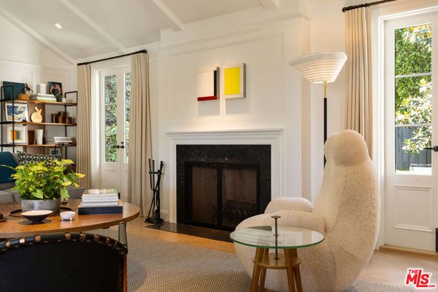 8836 Evanview Drive, West Hollywood, CA 90069
