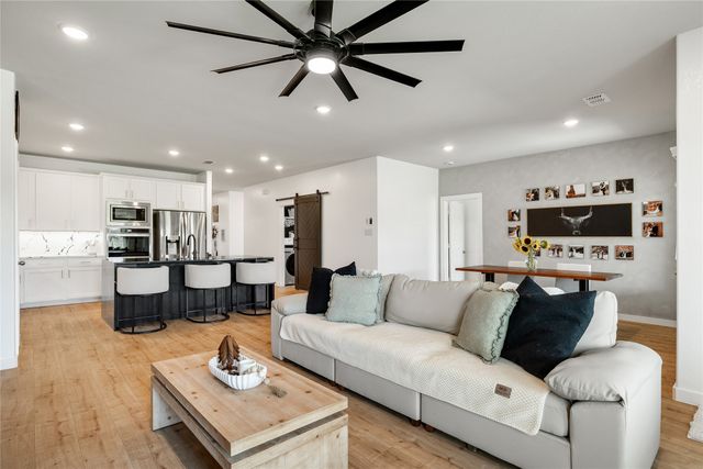 970 Hurstwood Drive, Van Alstyne, TX 75495