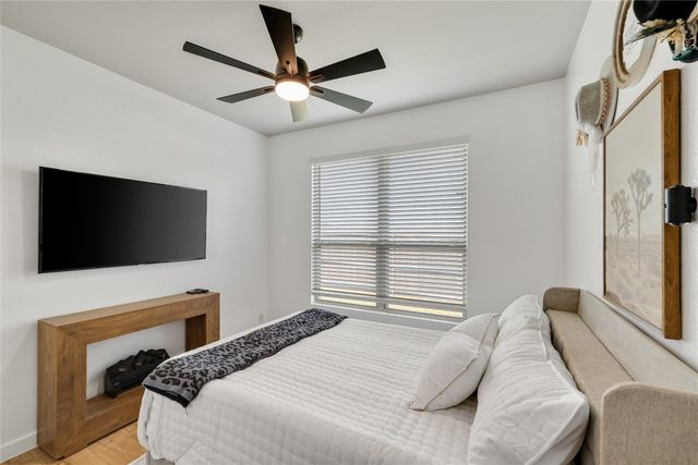 970 Hurstwood Drive, Van Alstyne, TX 75495