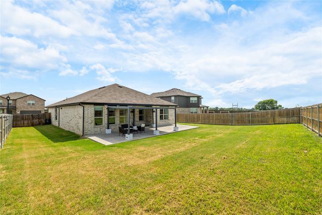 970 Hurstwood Drive, Van Alstyne, TX 75495