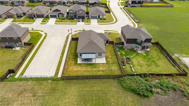 970 Hurstwood Drive, Van Alstyne, TX 75495