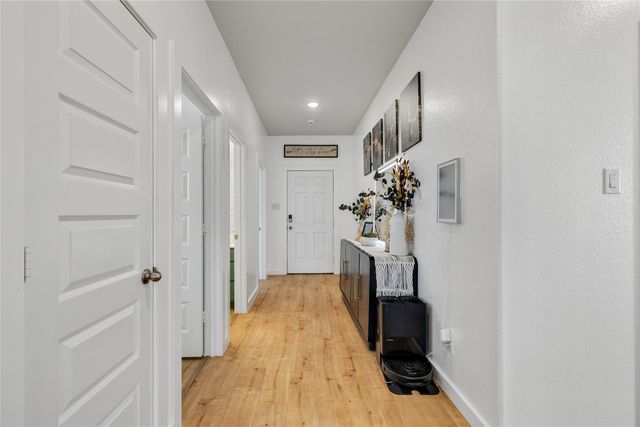 970 Hurstwood Drive, Van Alstyne, TX 75495
