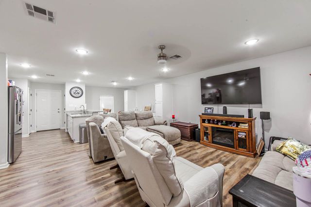 218 Lafaye Avenue, Thibodaux, LA 70301