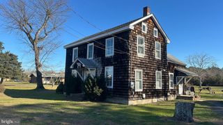 295 N NORTH MAIN STREET, Manahawkin, NJ 08050