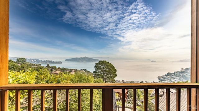 44 Cable Roadway, Sausalito, CA 94965