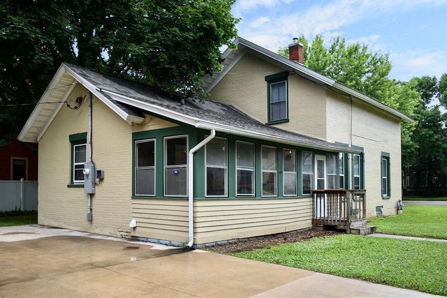 403 W Broadway Street, Winona, MN 55987