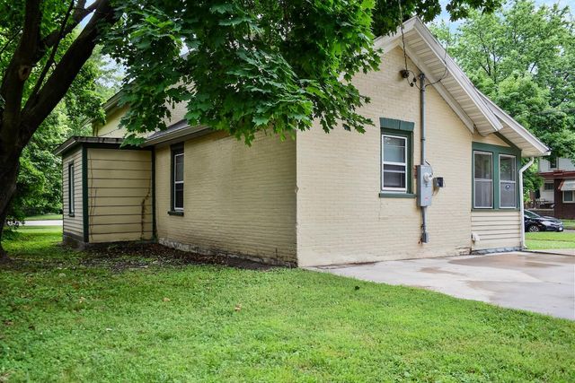 403 W Broadway Street, Winona, MN 55987