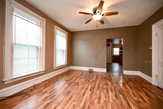 403 W Broadway Street, Winona, MN 55987