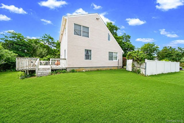 16 Wavecrest Drive, Mastic Beach, NY 11951