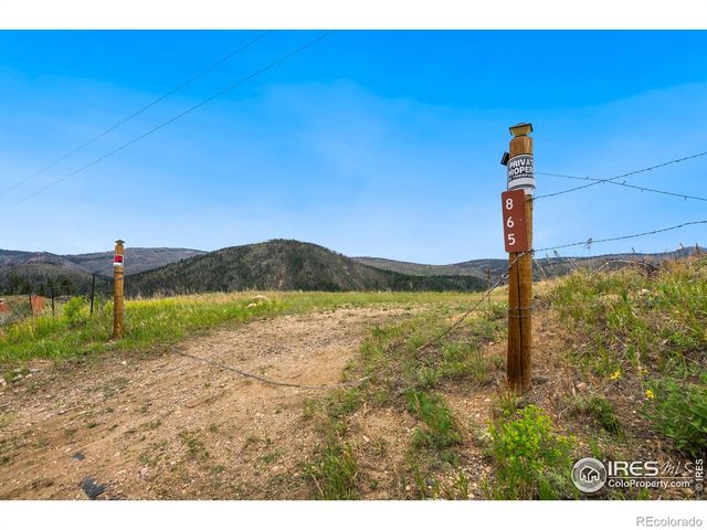 865 Redstone Drive, Bellvue, CO 80512