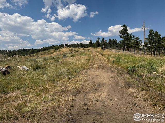 865 Redstone Drive, Bellvue, CO 80512