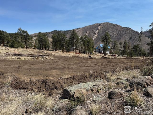 865 Redstone Drive, Bellvue, CO 80512