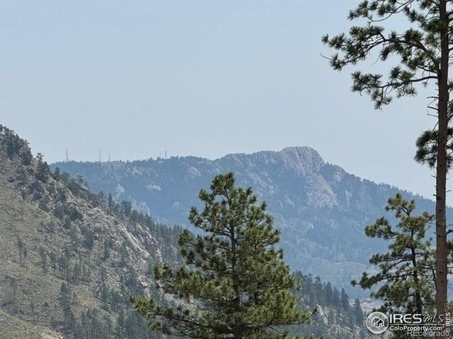 865 Redstone Drive, Bellvue, CO 80512