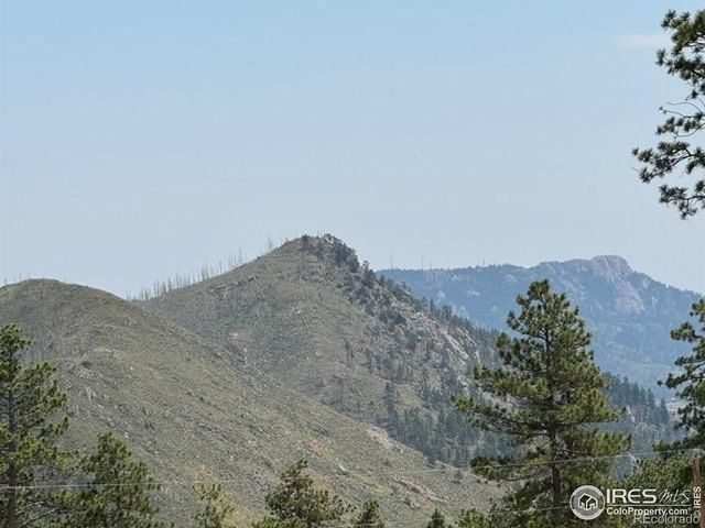 865 Redstone Drive, Bellvue, CO 80512
