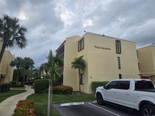 733 SE 1st Way 301, Deerfield Beach, FL 33441